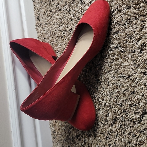 shoes - Picture 3 of 3